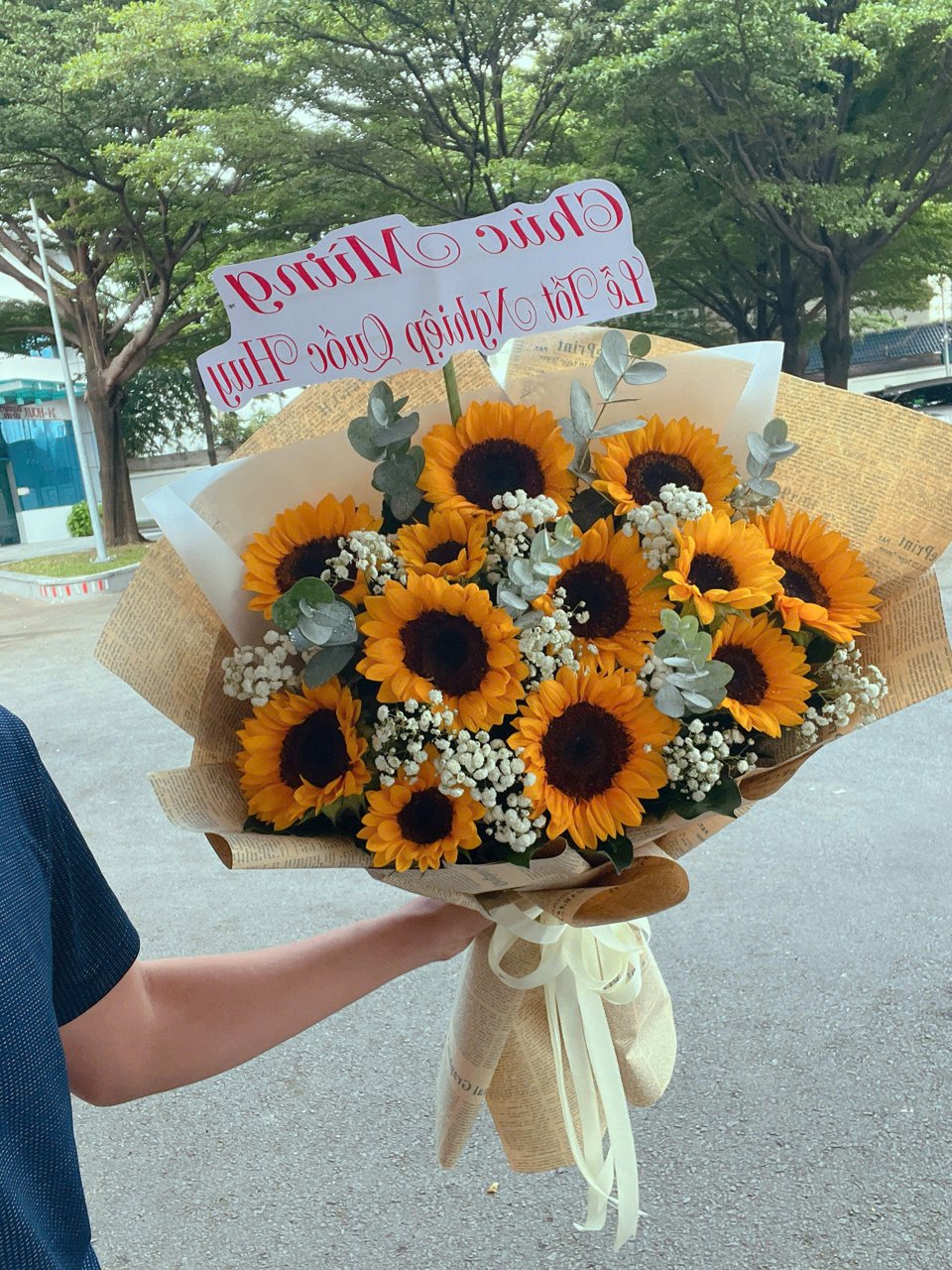 Bó hoa sinh nhật Tinh Khôi 070