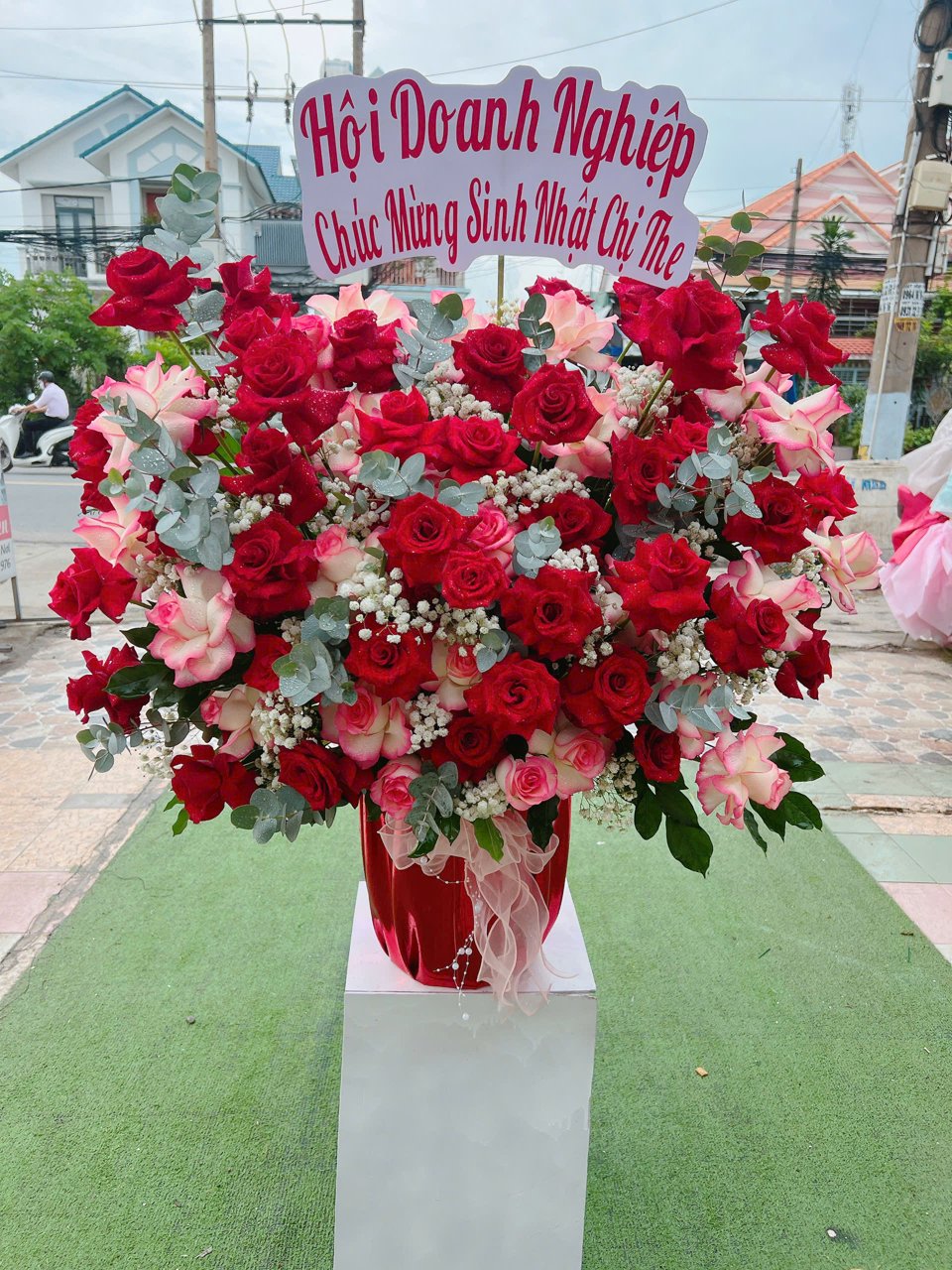 Kệ hoa khai trương Hồng Phát 067
