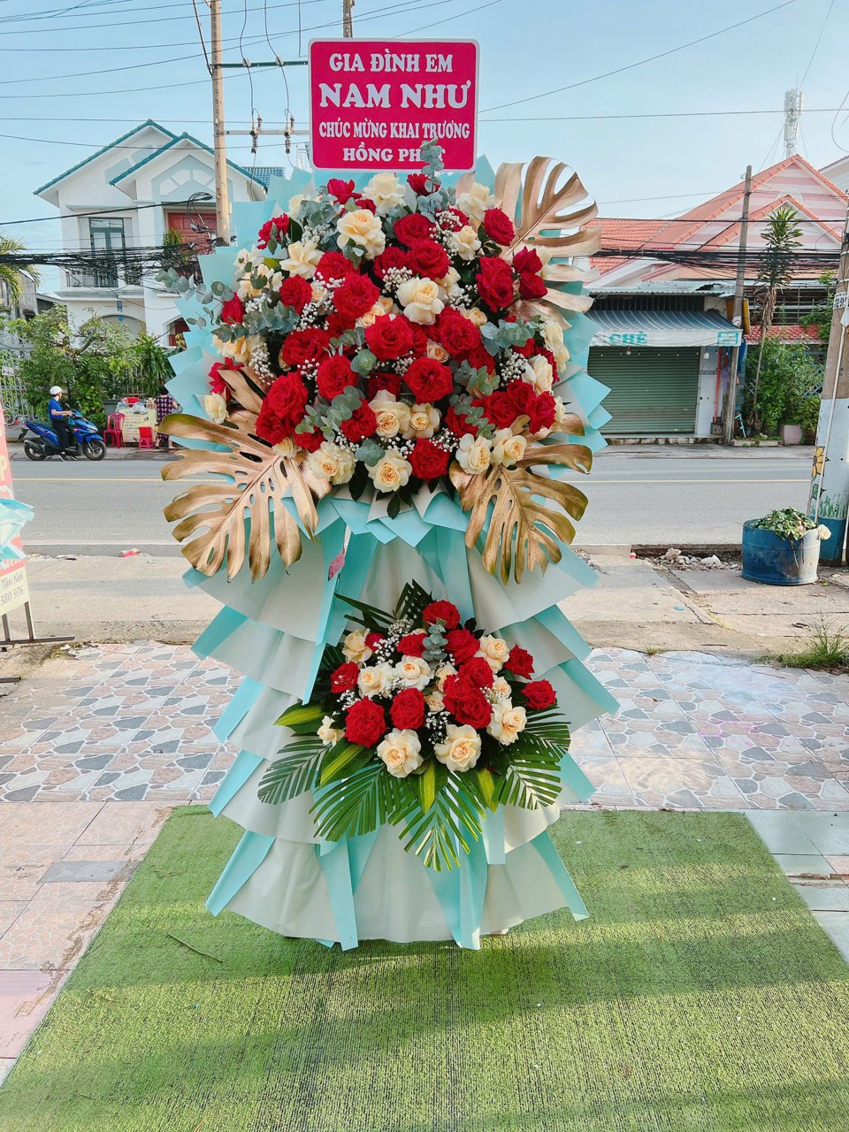 Kệ hoa khai trương Đại Hỷ 092