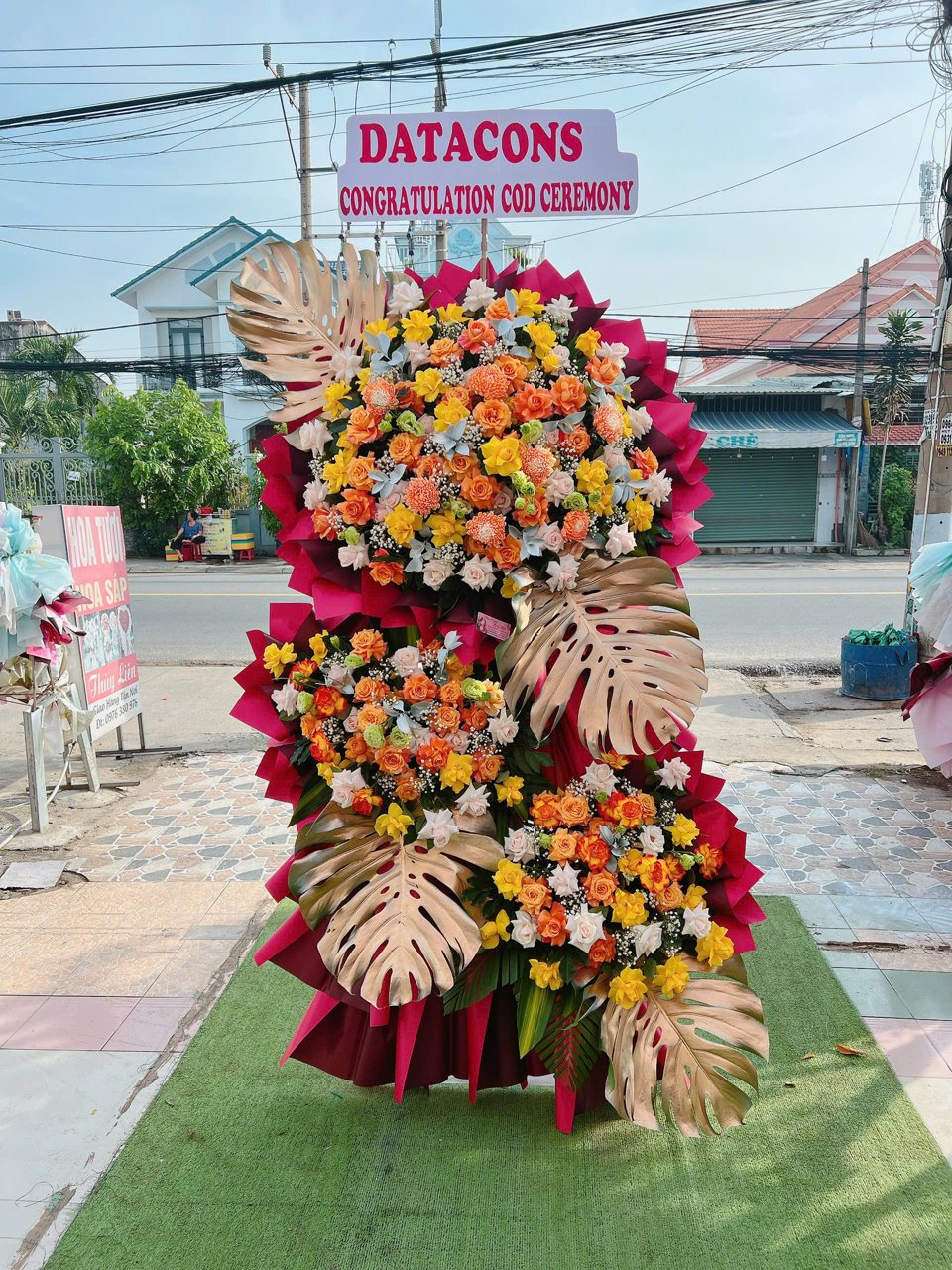 Kệ hoa khai trương Mãn Khai 097