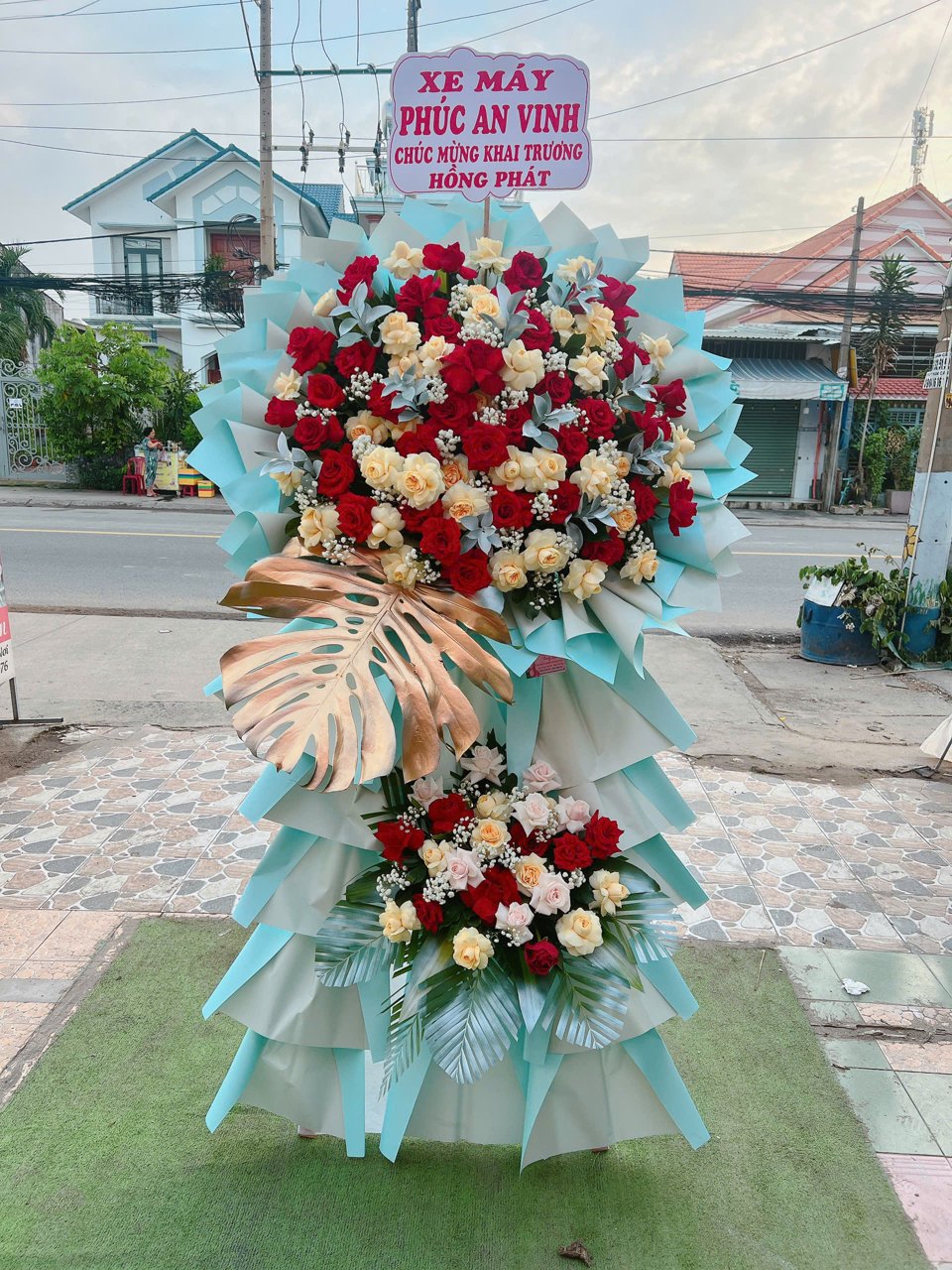 Kệ hoa khai trương Phát Đạt 099