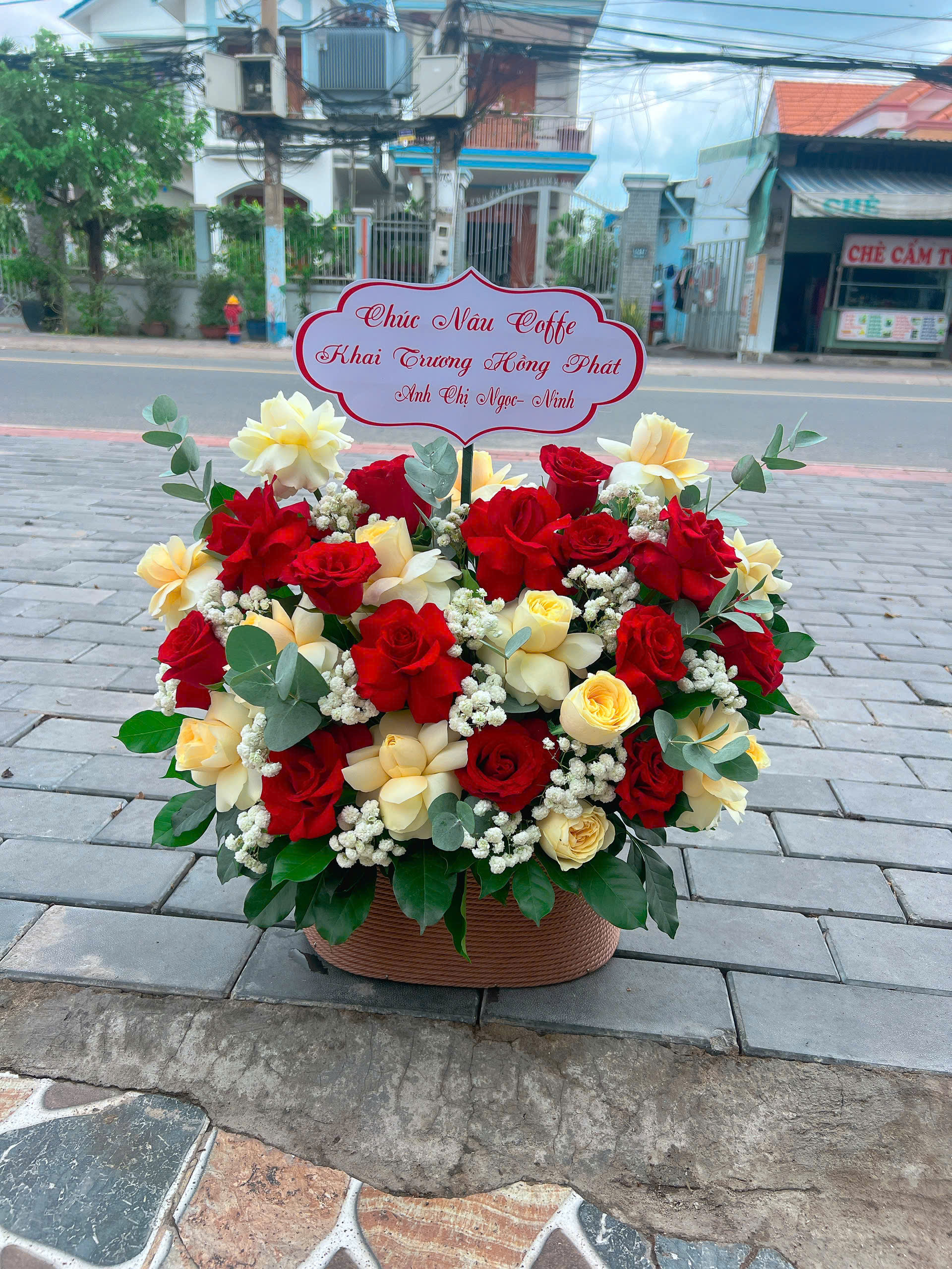 Lẵng hoa sinh nhật Hồng Vận 017