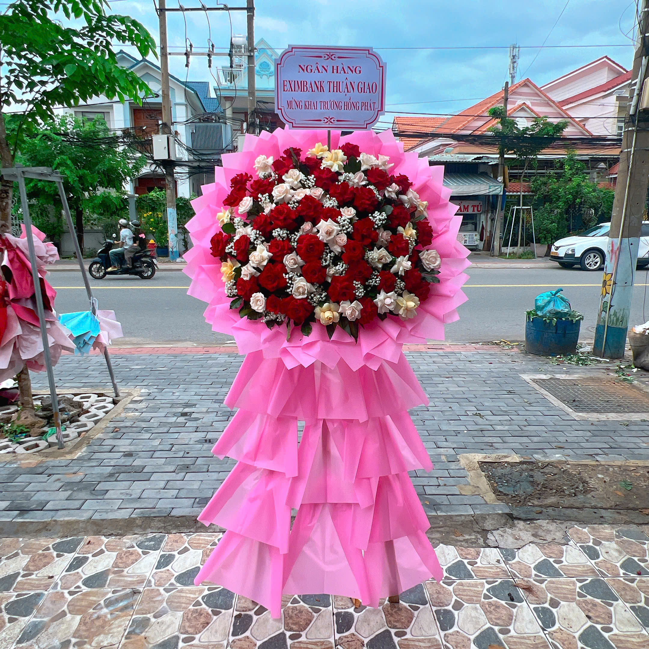 Kệ hoa khai trương Lộc Phát 048